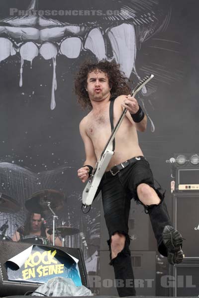 AIRBOURNE - 2014-08-24 - SAINT CLOUD - Domaine National - Grande Scene - 